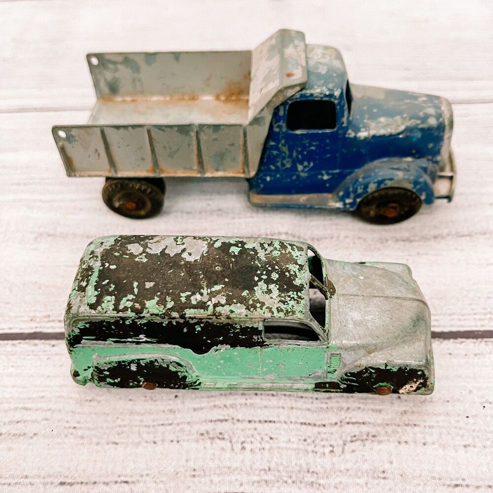 Vtg Lot Tootsie Toy 5” Blue Cab 1947 L-Line Dump Truck & Car Ambulance Diecast
